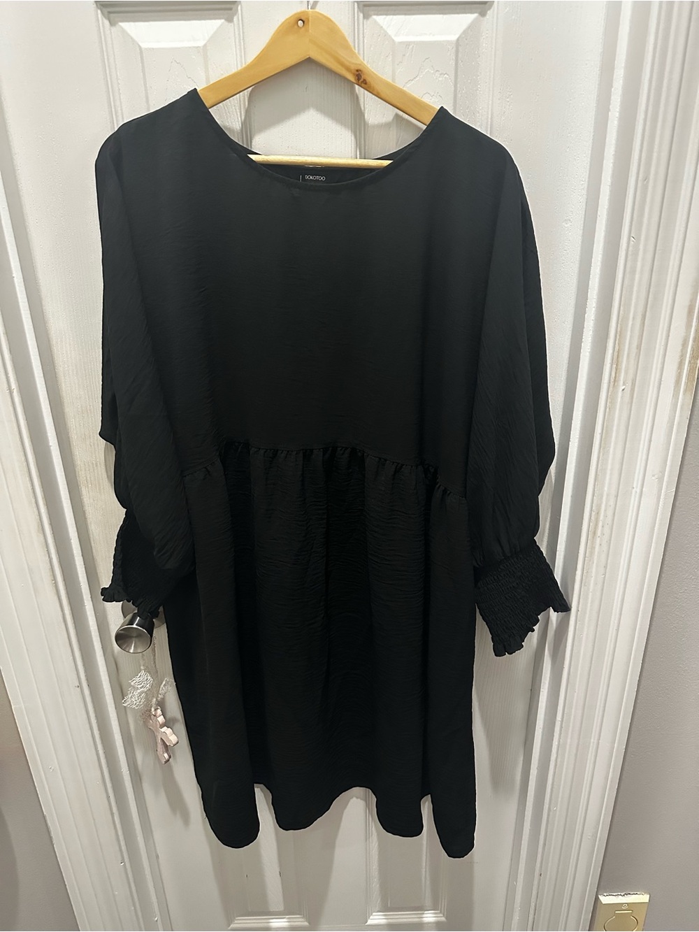 Black Women's Smocked Sleeve Dress